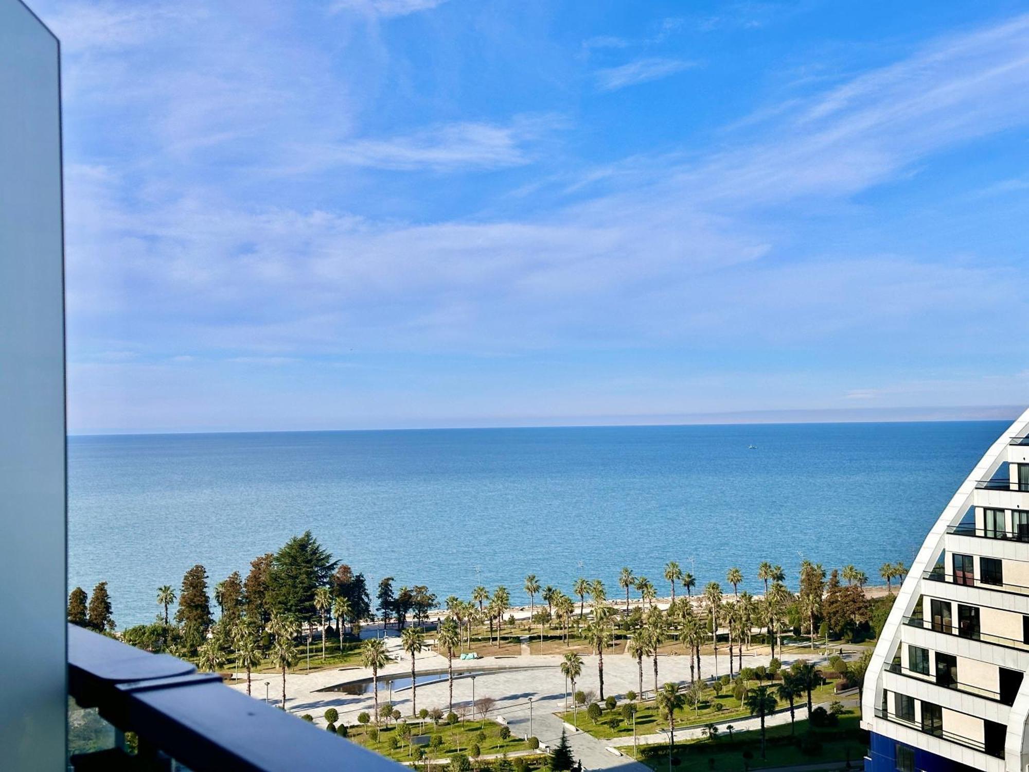 Batumi Boulevard Resort Buitenkant foto