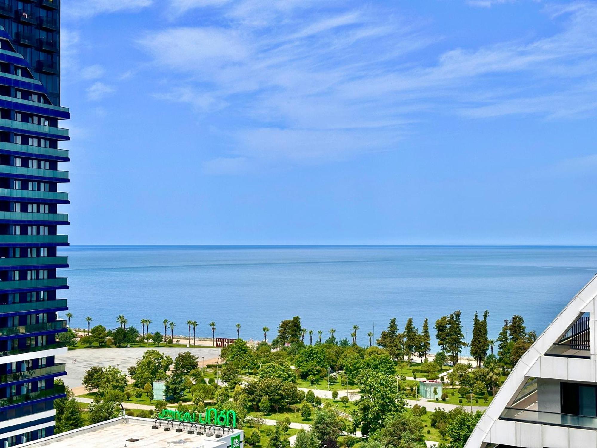 Batumi Boulevard Resort Buitenkant foto